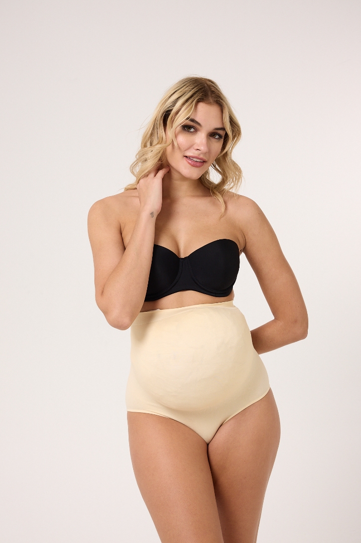 Stilyol Açık Ten Rengi Dikişsiz Hamile Slip Külot – Rahat ve Pratik Kullanım