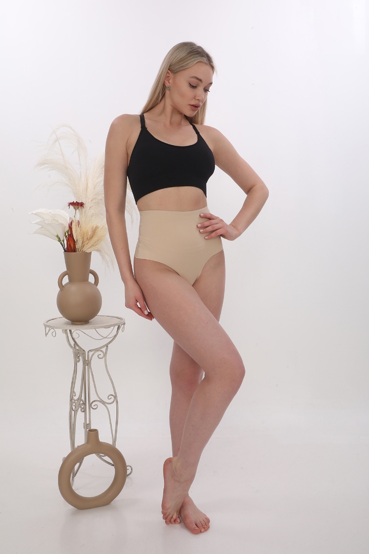 Stilyol Açık Ten Rengi Lazer Kesim String Korse – İz Yapmayan Dikişsiz Toparlayıcı Korse